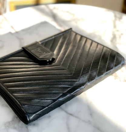 Yves Saint Laurent YSL logo Chevron Clutch bag Black Vintage Old uak8jj