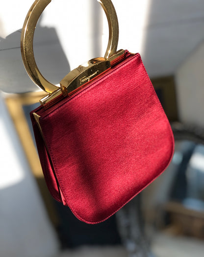 Salvatore Ferragamo Gancini metal handle silk mini bag handbag red gold vintage old nzb8i5