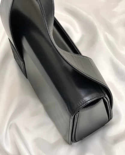 GIVENCHY Logo Flap Handbag Black Vintage Old d3htvy