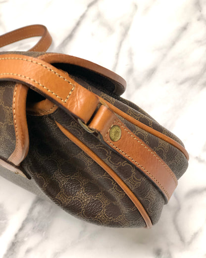 CELINE Macadam Blason logo Crossbody Shoulder bag Brown vintage Old Celine uytsw2