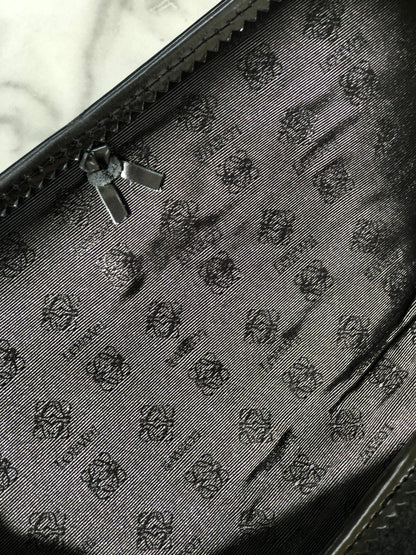 LOEWE Anagram Front Tassel Handbag Shoulder bag Black Vintage Old tbue2p