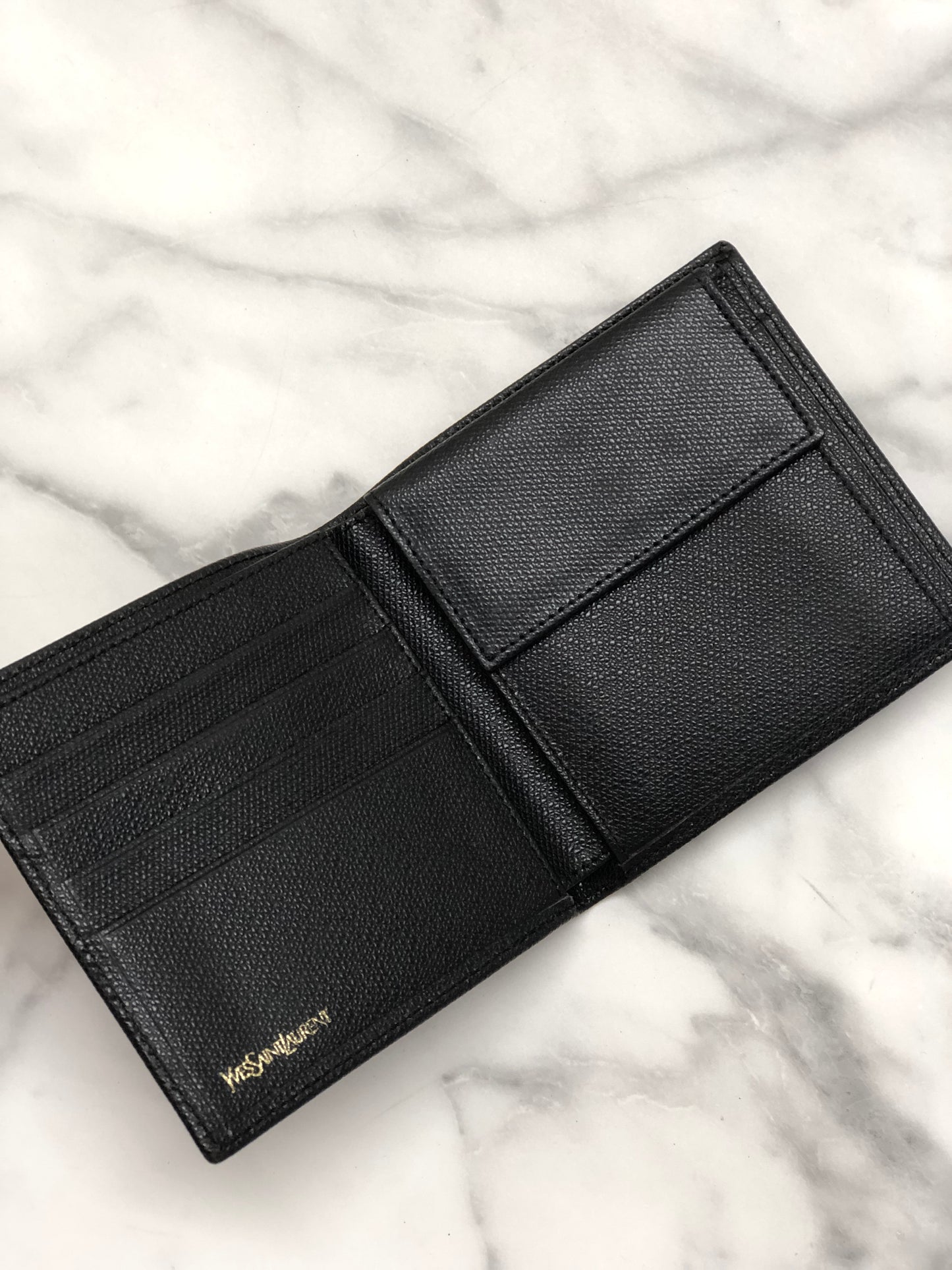Yves Saint Laurent YSL motif Compact Wallet leather Black vfdxyd