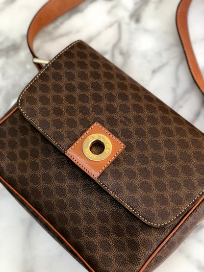 CELINE Macadam 圓形標誌斜背包肩背包棕色復古舊 Celine d438gu