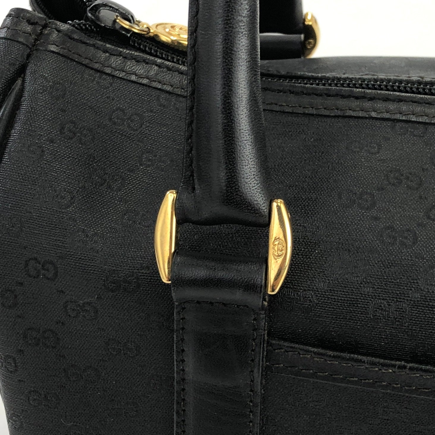 GUCCI GG Embossed Micro GG PVC Leather Mini Boston Front Pocket Handba –  VintageShop solo