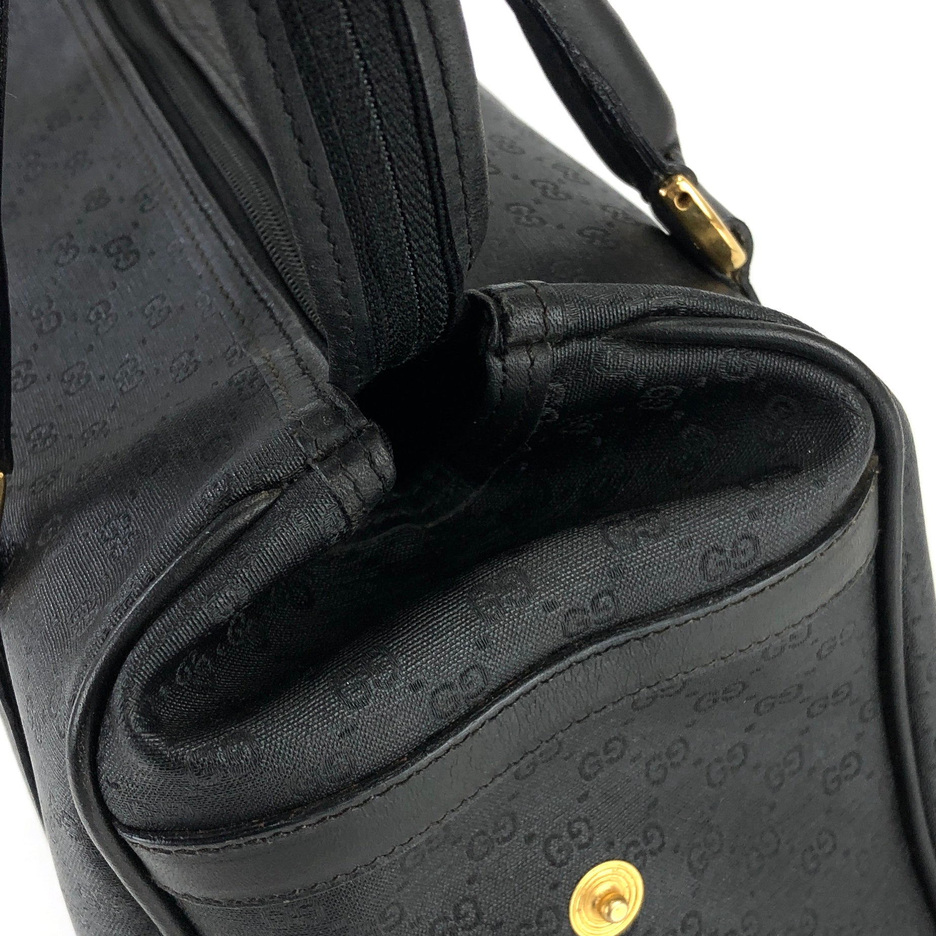 GUCCI GG Embossed Micro GG PVC Leather Mini Boston Front Pocket Handba –  VintageShop solo