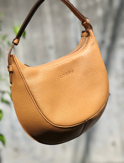 LOEWE Logo Embossed leather Round Handbag Camel Vintage Old wgpub3