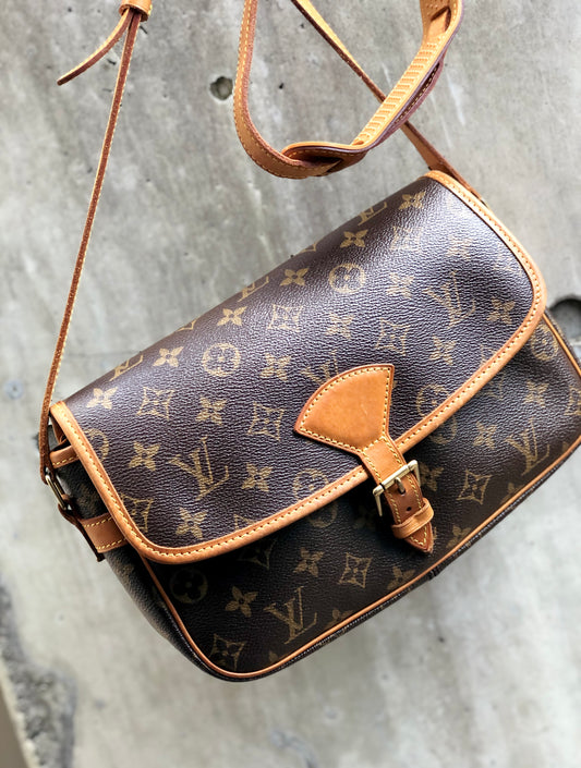 Louis Vuitton Sologne Shoulder Bag M42250