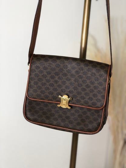 CELINE Macadam Triomphe Shoulder bag Brown Vintage 8c7giv