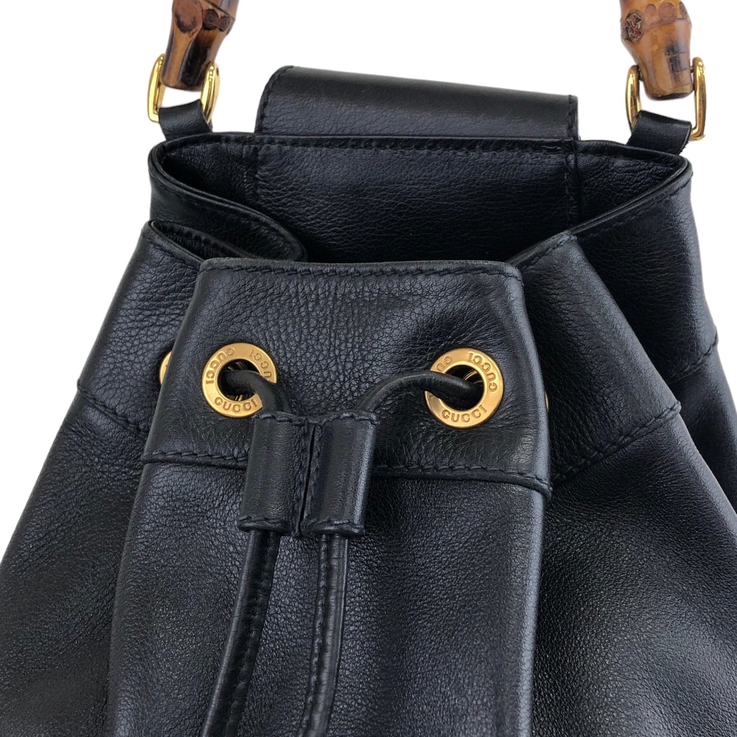 GUCCI Bamboo Leather Drawstring Shoulder bag Black Vintage jv8awu