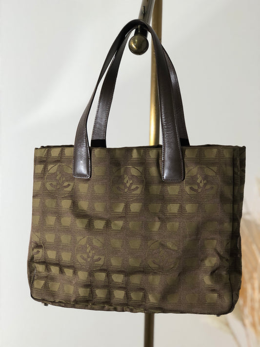 CHANEL New Travel Line Nylon Handbag Totebag Khaki Vintage hvx4g4