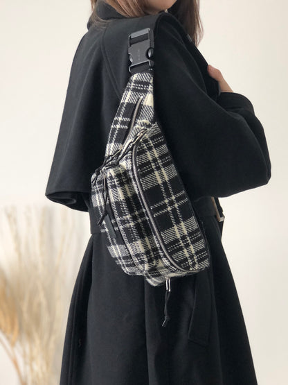 SAINTLAURENT PARIS Fabric Sling Bag Black White Vintage y3fayf