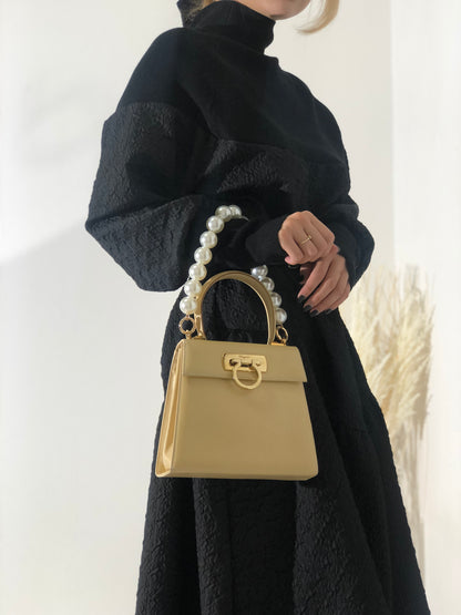Salvatore Ferragamo Gancini 皮革頂部手把手提包米色復古 2xyxrd 