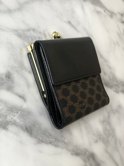 CELINE Macadam  PVC Leather Folded Wallet Black Vintage 5m3ywv