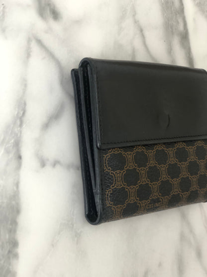 CELINE Macadam  PVC Leather Folded Wallet Black Vintage j5fp87
