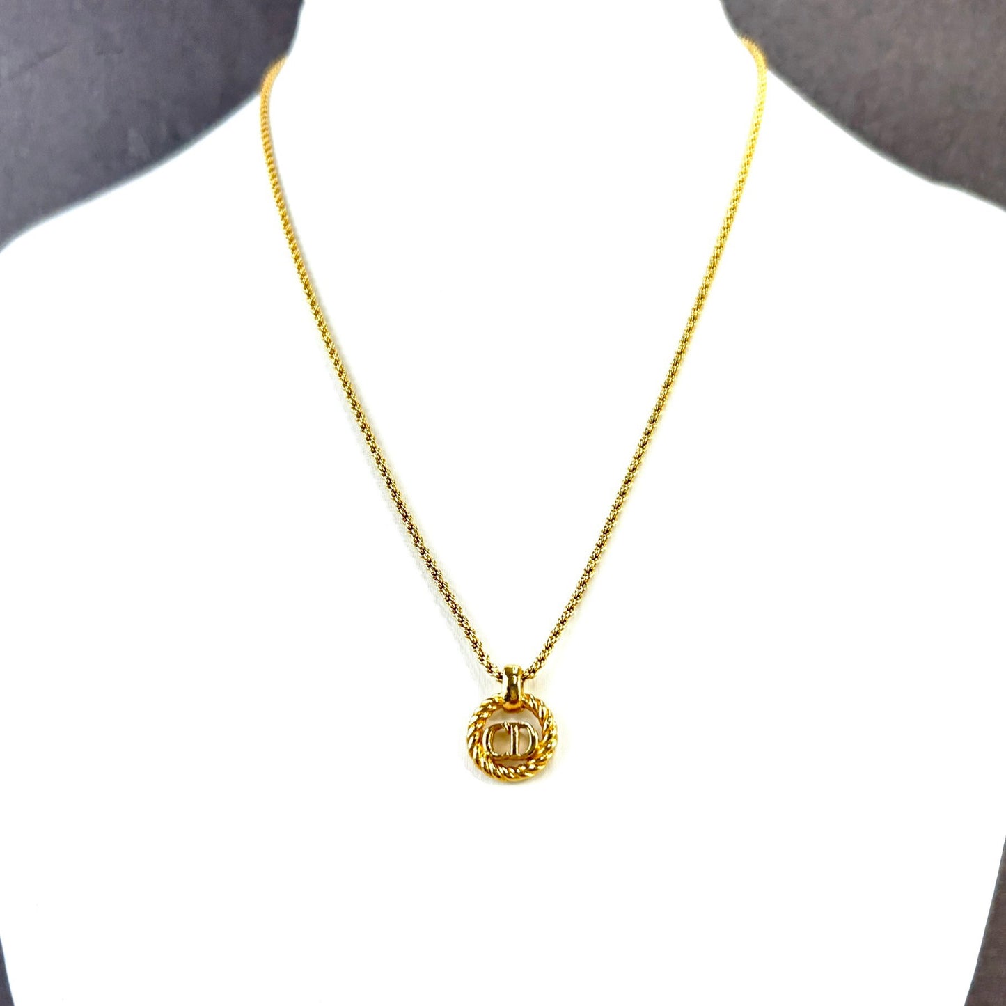 Christian Dior CD Logo Circle Necklace Gold Vintage 4im6r4