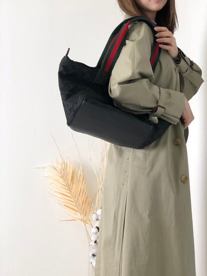 GUCCI Sherry Line GG Canvas Leather Handbag Black Vintage gjg75f