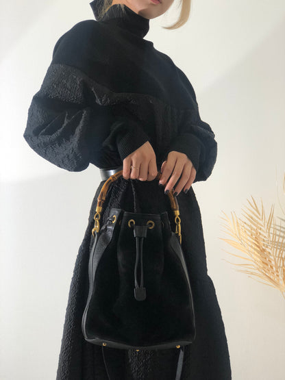 GUCCI Bamboo Handle Suede Two-way Drawstring Handbag Shoulder bag Black Vintage z3v3su
