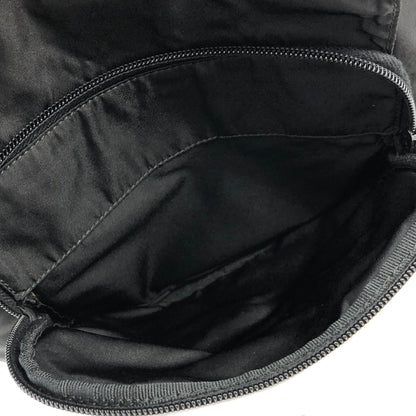 PRADA Triangle Logo Front Buckle Nylon Shoulder bag Black Vintage z6d5rx