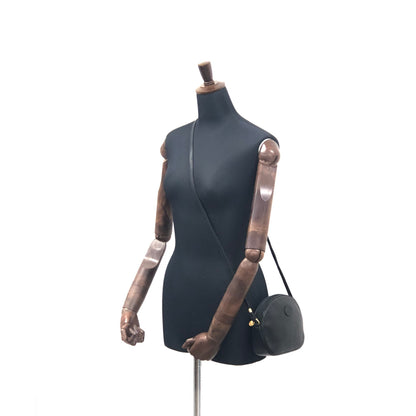 GUCCI GG Logo Leather Round Shoulder bag Black Vintage jgay4g