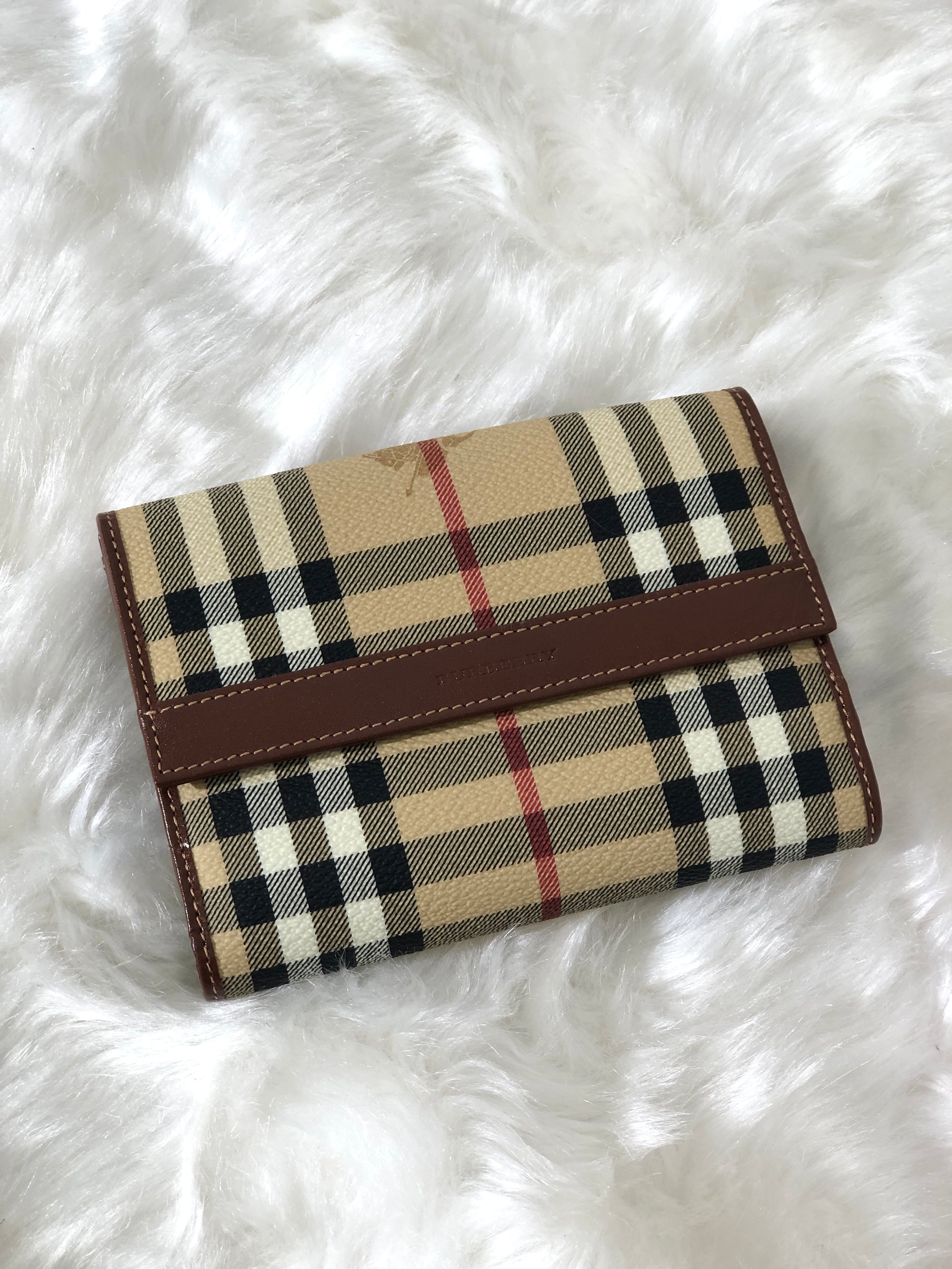 burberry nova check wallet