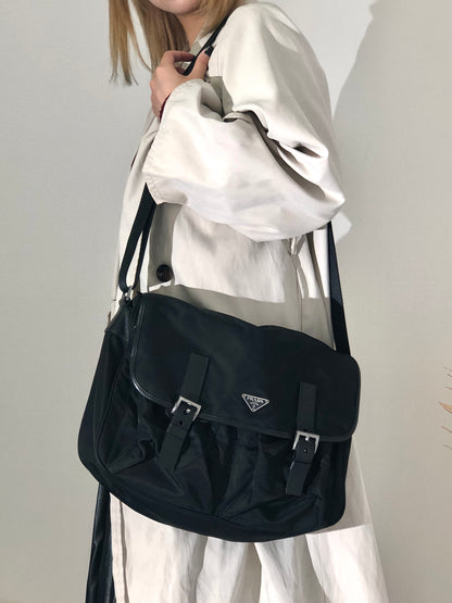 PRADA Triangle Logo Nylon Shoulder bag Black Vintage rm8y87