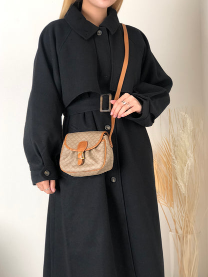 CELINE Macadam Blason Leather Shoulder bag Beige Vintage 78bcka