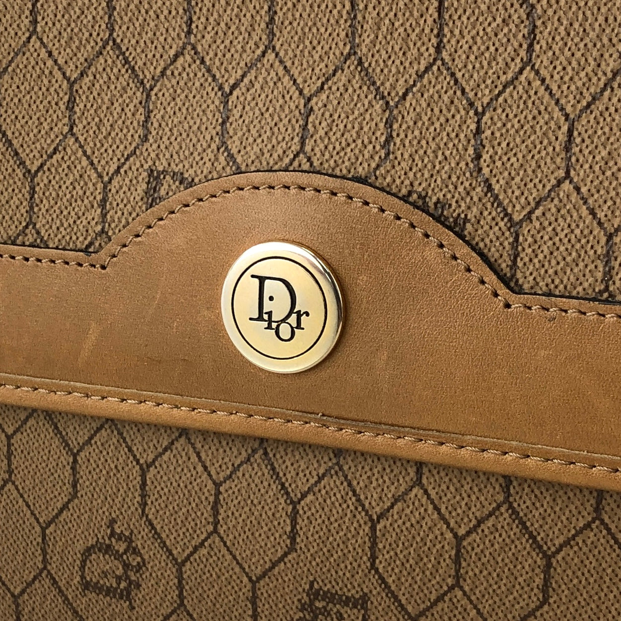 Christian Dior shoulder bag white leather honeycomb pattern