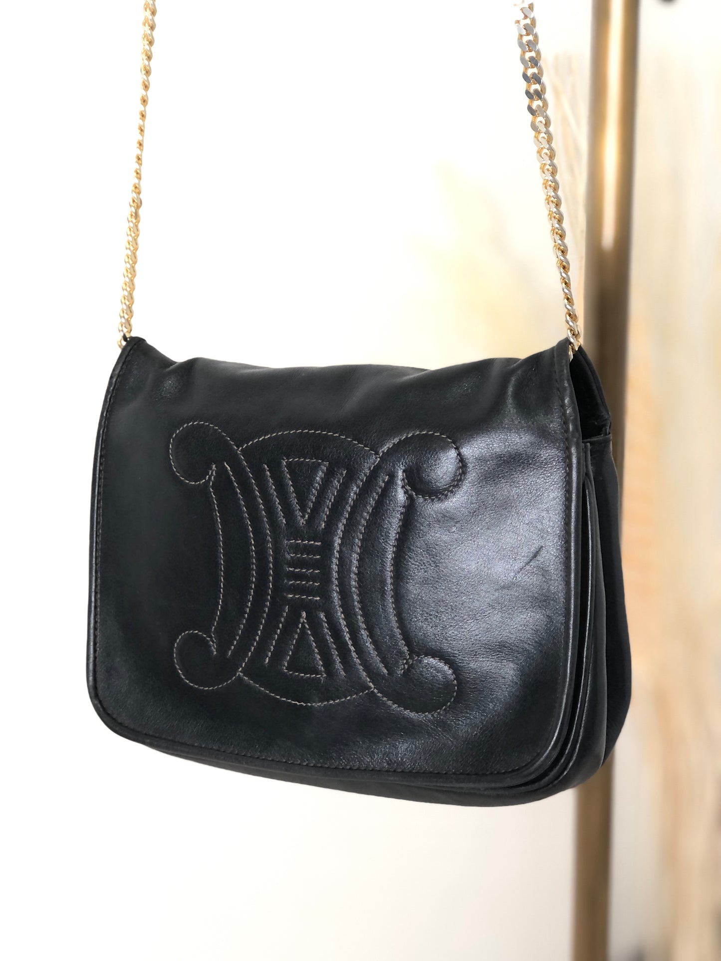 CELINE Triomphe Leather Chain Shoulder bag Black Vintage 5ng22v