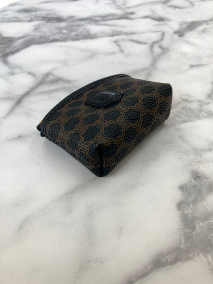 CELINE Macadam Blason 零皮夾黑色復古 bkk5ba 