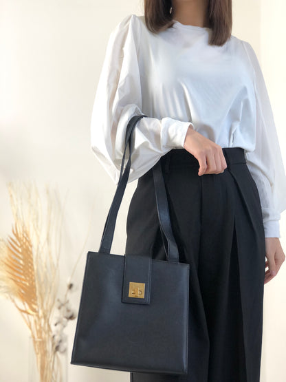 CELINE 旋扣壓花皮革肩包托特包黑色復古 g2z5h3 