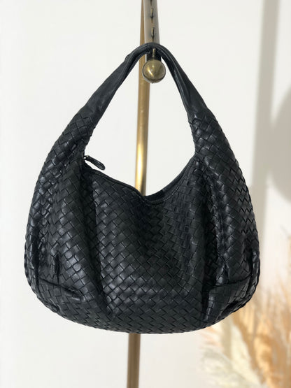 Bottega Veneta Leather Shoulder bag Hobobag Black Vintage yrwi4p
