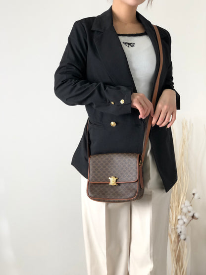 CELINE Macadam Triomphe Shoulder bag Brown Vintage 8c7giv