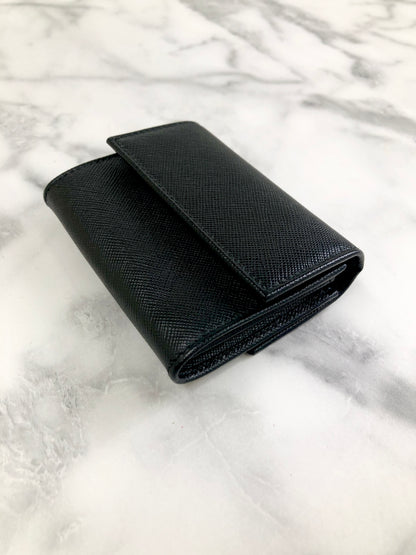 PRADA Triangle Logo  Saffiano Leather  Black Vintage yh2cer