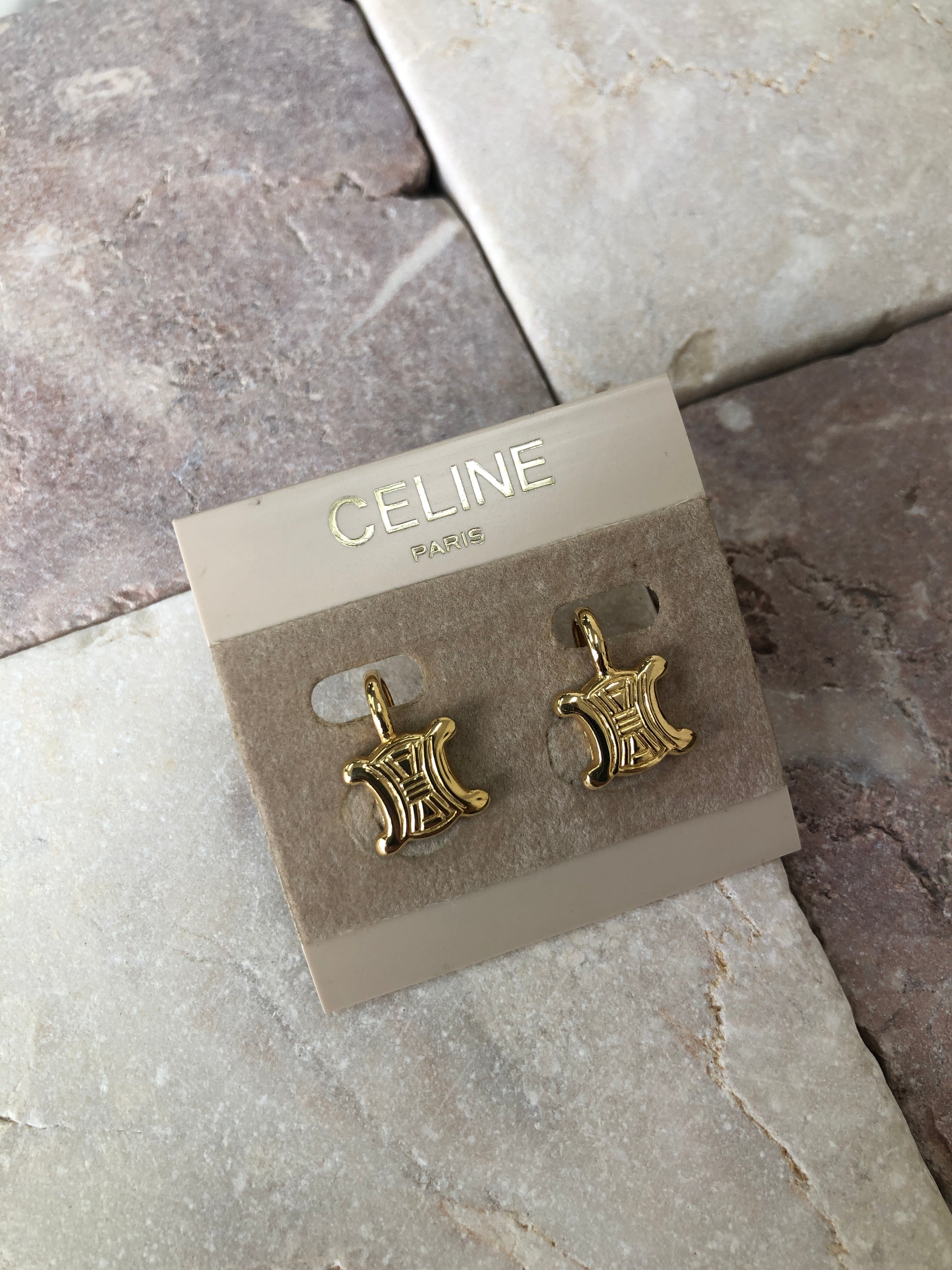 CELINE Triomphe Earrings Gold Vintage mnkdhs – VintageShop solo