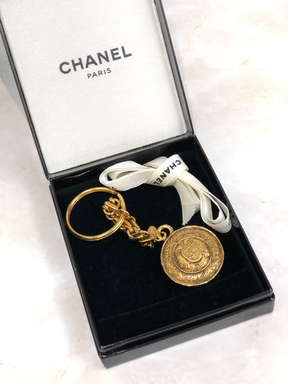 CHANEL Coco Mark Charm Gold Vintage tzbtji