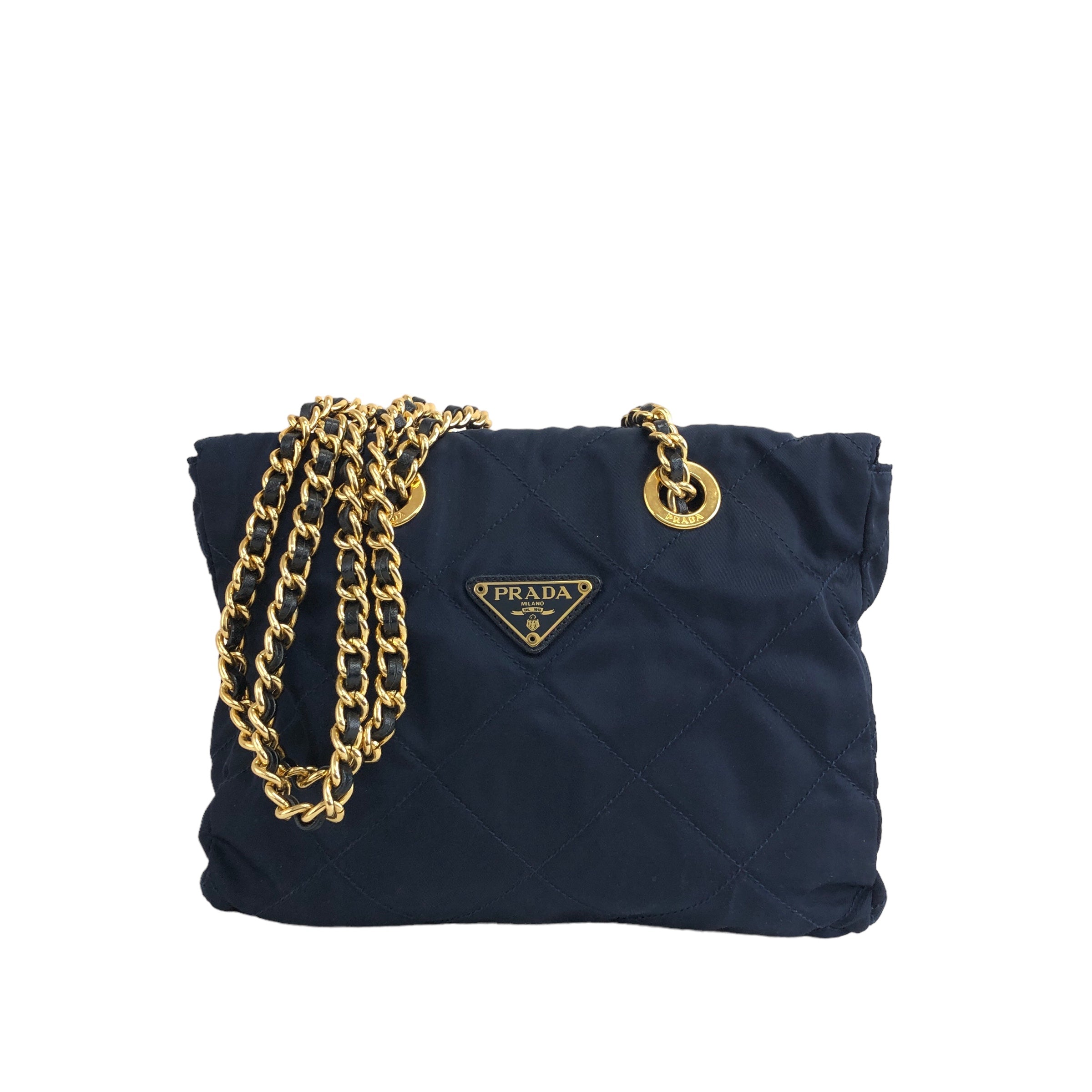 Prada quilted 2025 chain bag