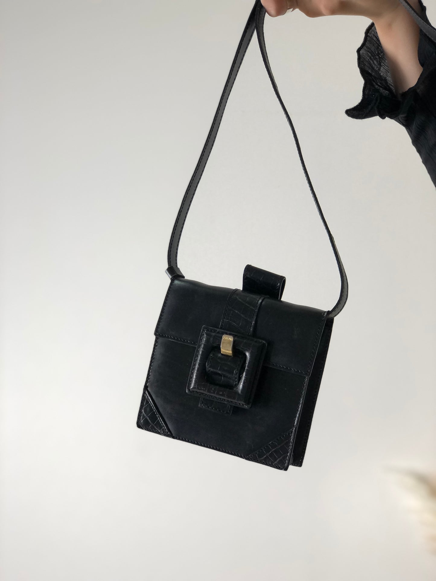 CELINE Front Buckle Leather Shoulder bag Black Vintage m4ezj3