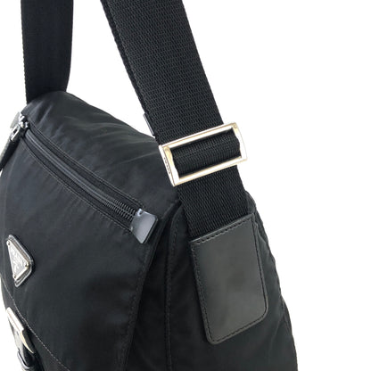 PRADA Triangle Logo Front Buckle Nylon Leather Shoulder bag Black Vintage ykd4wx
