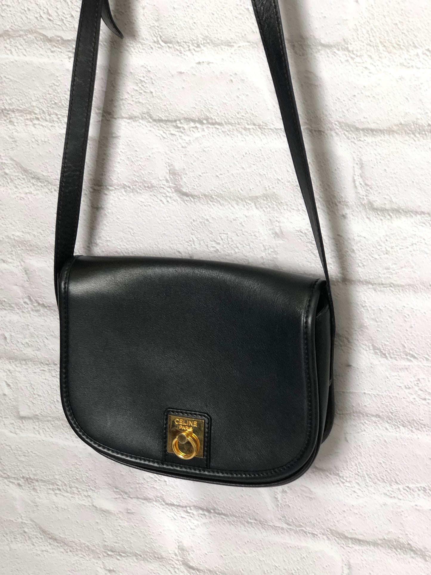 CELINE Gancini Flap Leather Shoulder bag Round bag Black Vintage btrkh7