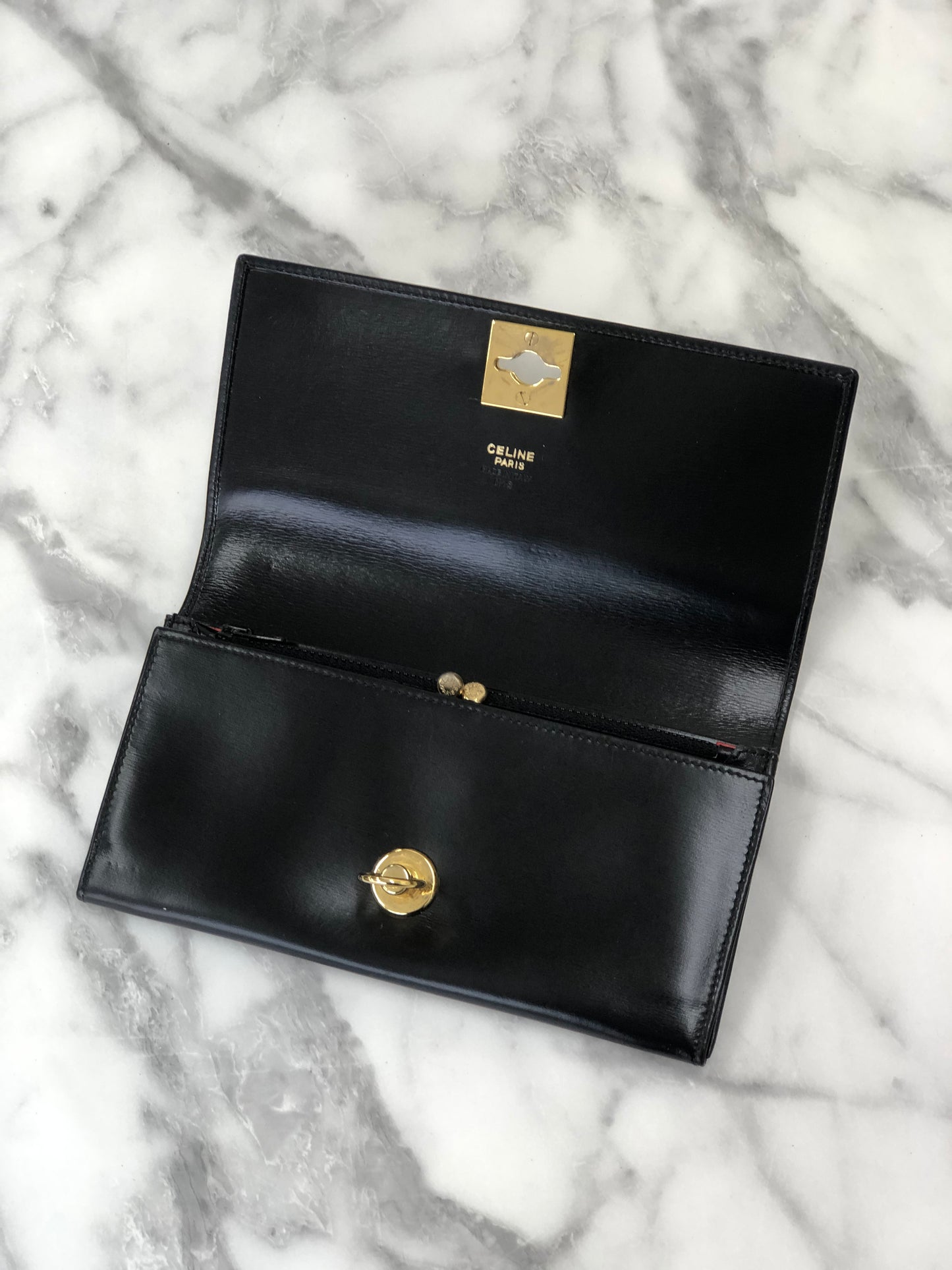 CELINE Gancini Leather Clasp Wallet Black pis8u7