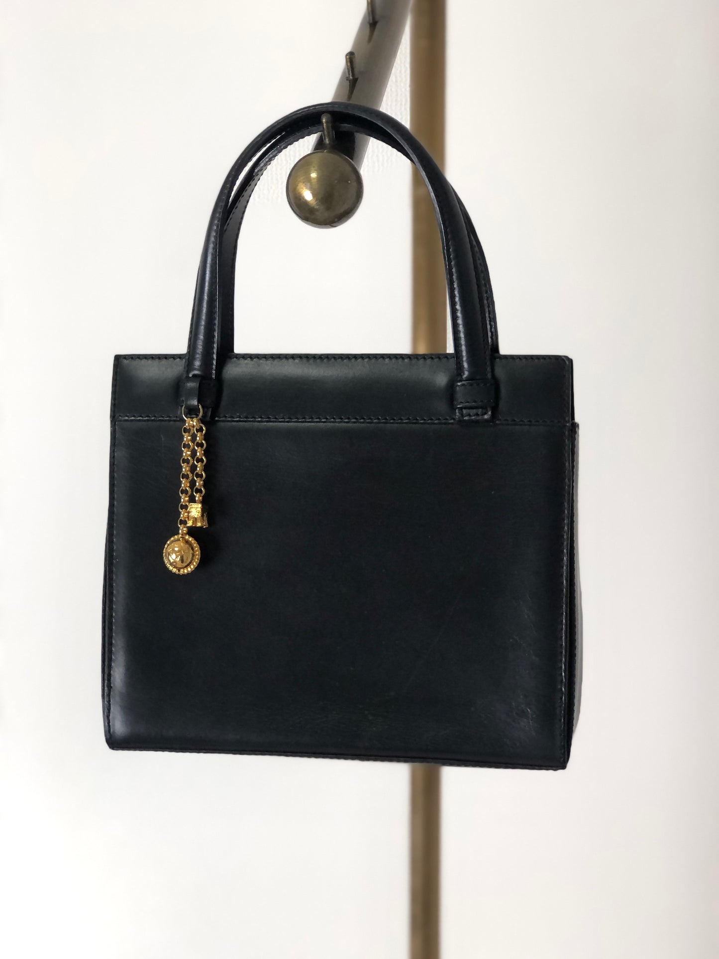 CELINE Starball Arc de Triomphe Charm Leather Handbag Black Vintage 3hfzux