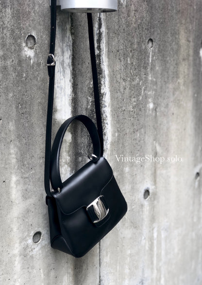 Salvatore Ferragamo Vala 圖案手提包單肩包黑色復古舊 wey6sk