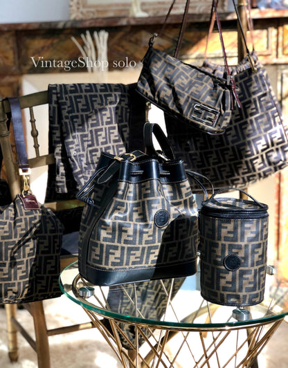 FENDI Zucca Front zipper Jacquard Shoulder bag Brown Vintage Old kkez6c