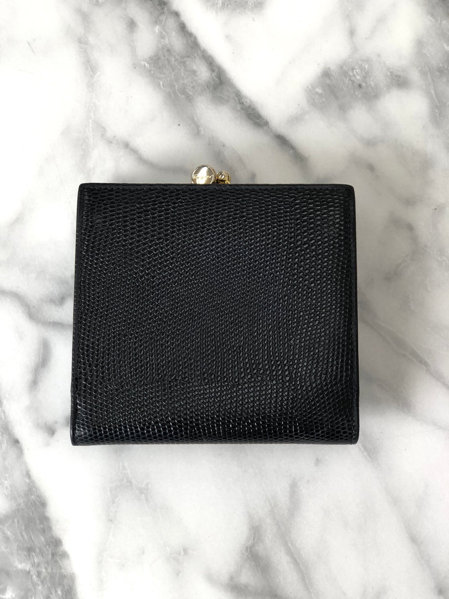 Salvatore Ferragamo Vala Ribbon  Leather Metal Clasp Folded Wallet Black Vintage 2hapn4