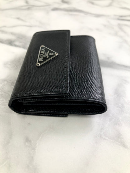 PRADA Triangle Logo  Saffiano Leather  Black Vintage yh2cer
